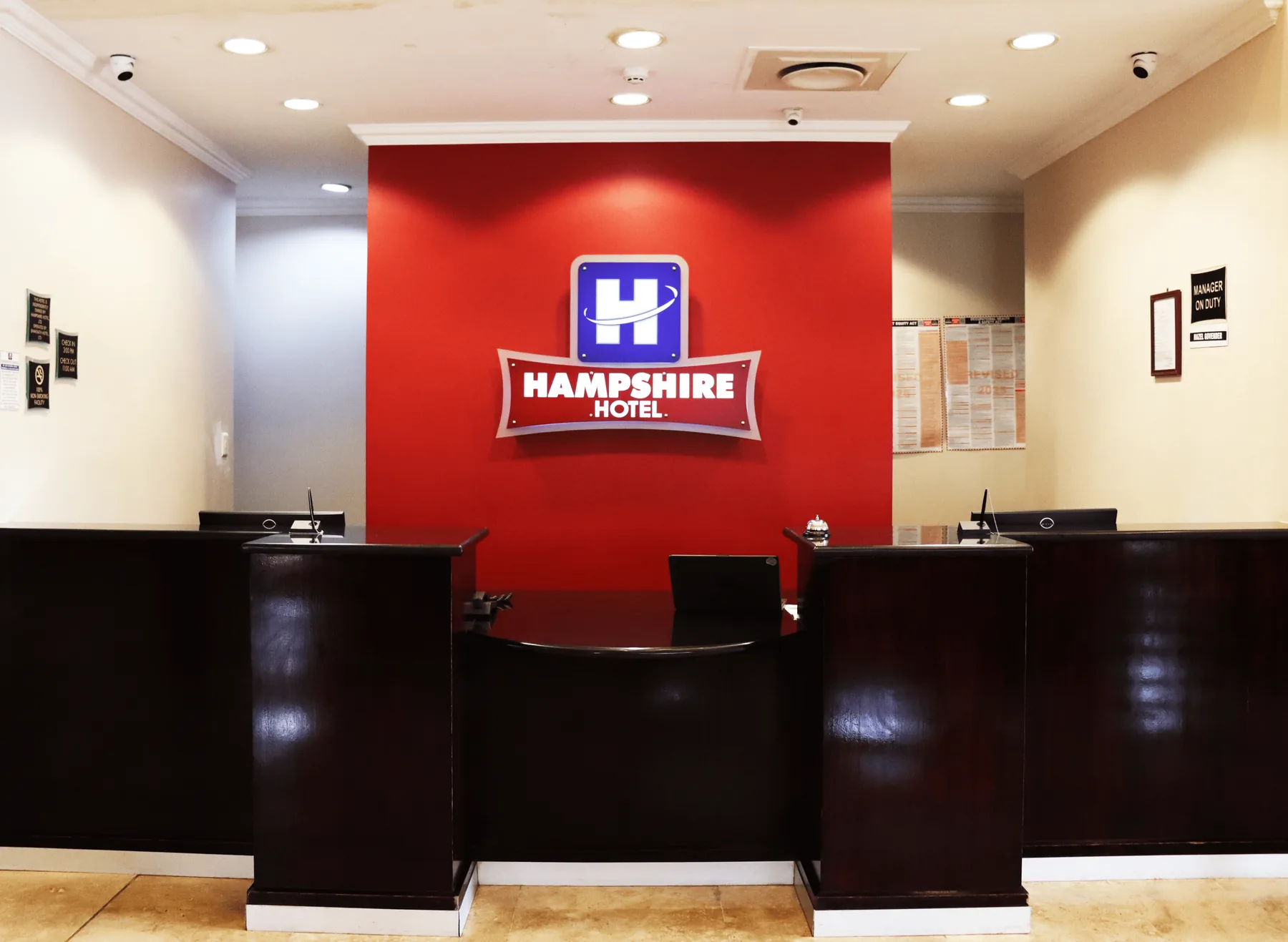 Hampshire Hotel reception